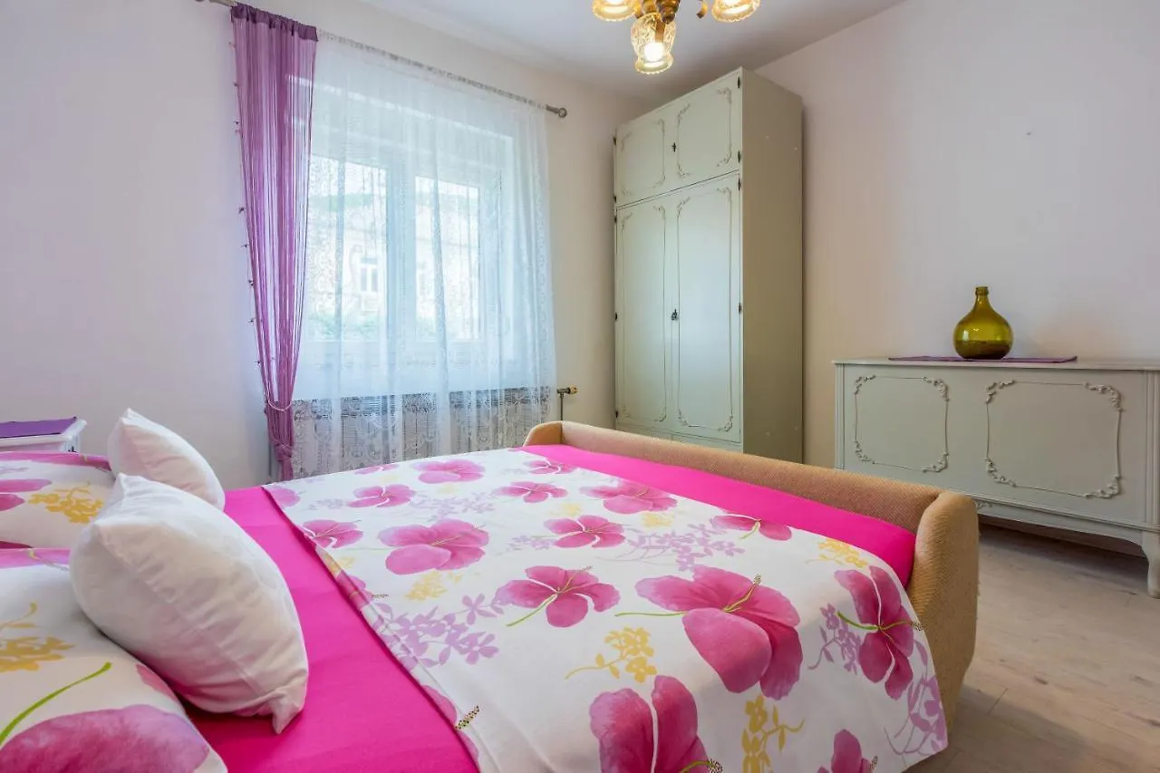 Apartments Ledy Novi Vinodolski Kroatië