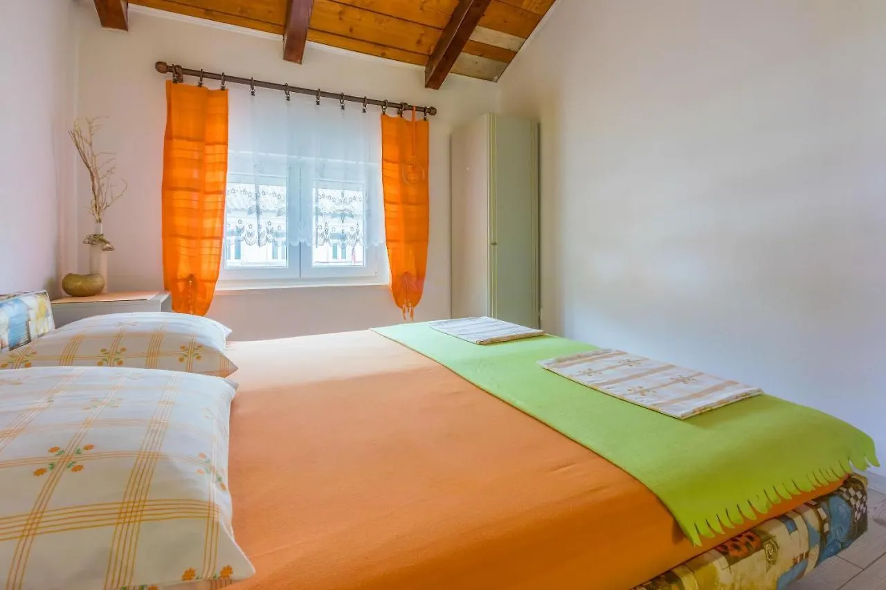 Apartments Ledy Novi Vinodolski