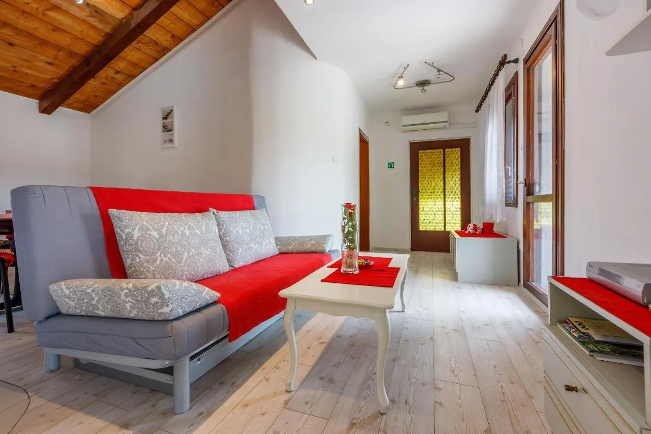 Apartments Ledy Novi Vinodolski Kroatië