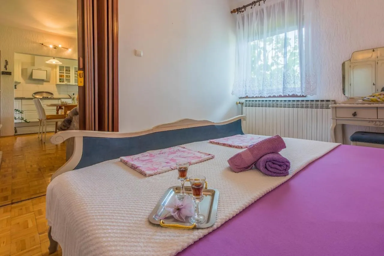 Apartments Ledy Novi Vinodolski Kroatië